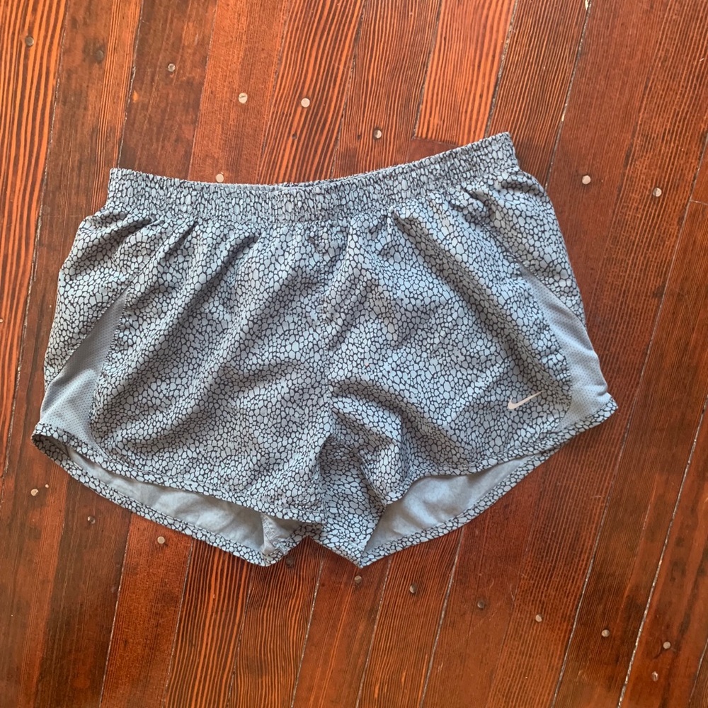Nike’s women’s flex shorts